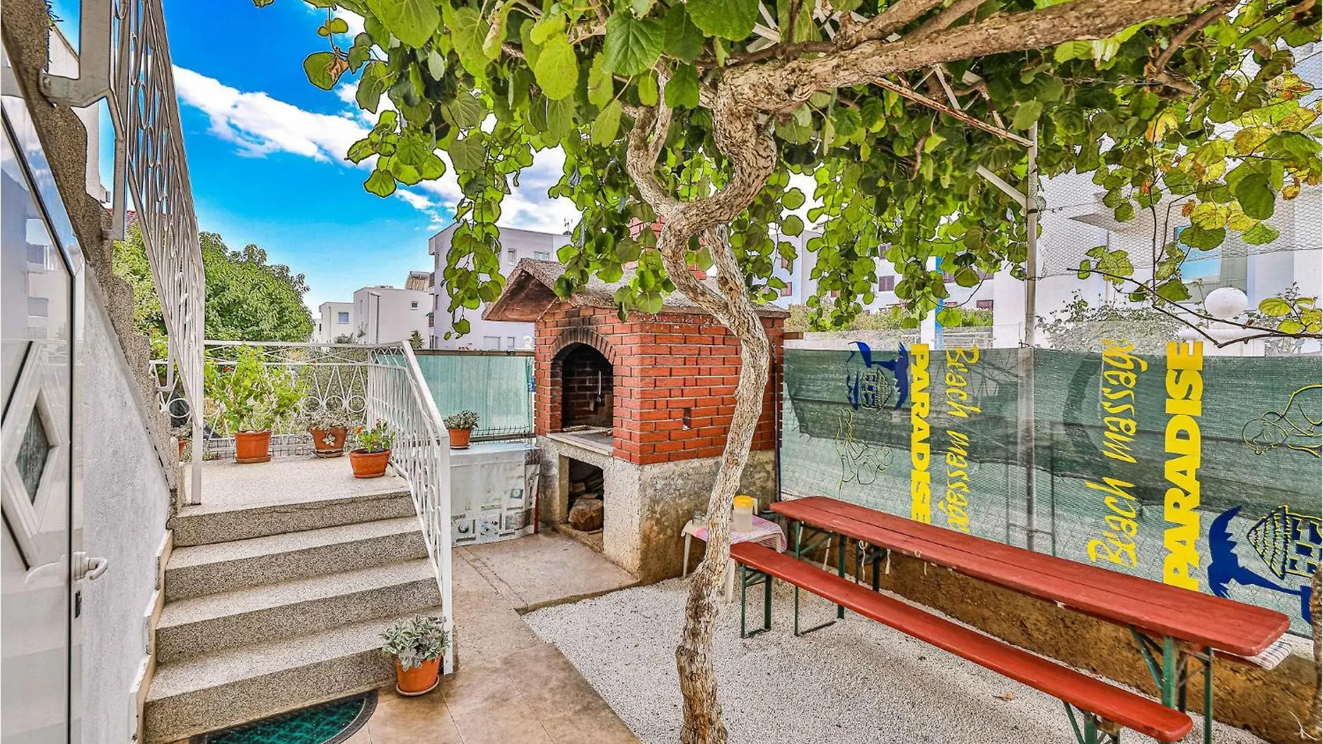 Beautiful Apartment In Trogir With Kitchen
